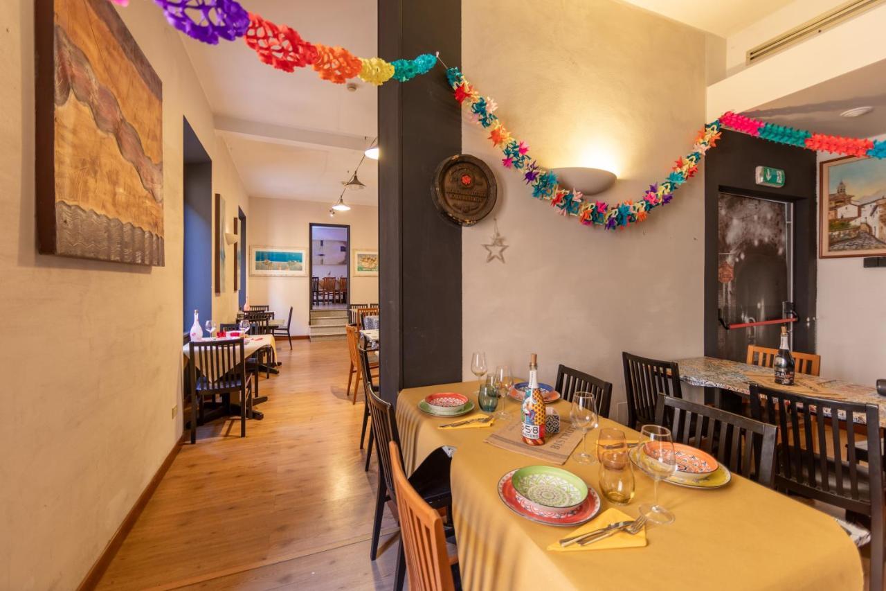 Hotel Grimaldi Treia エクステリア 写真
