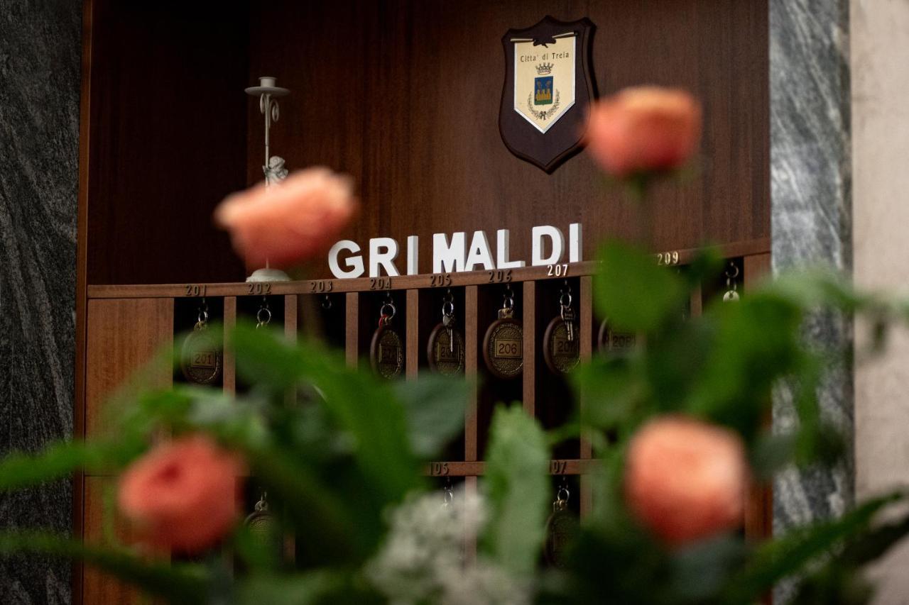 Hotel Grimaldi Treia エクステリア 写真