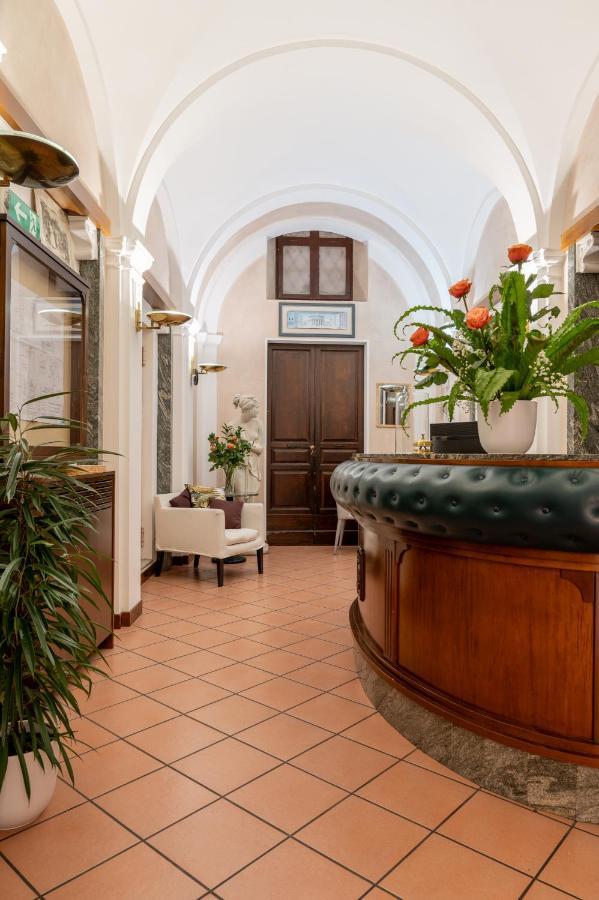 Hotel Grimaldi Treia エクステリア 写真
